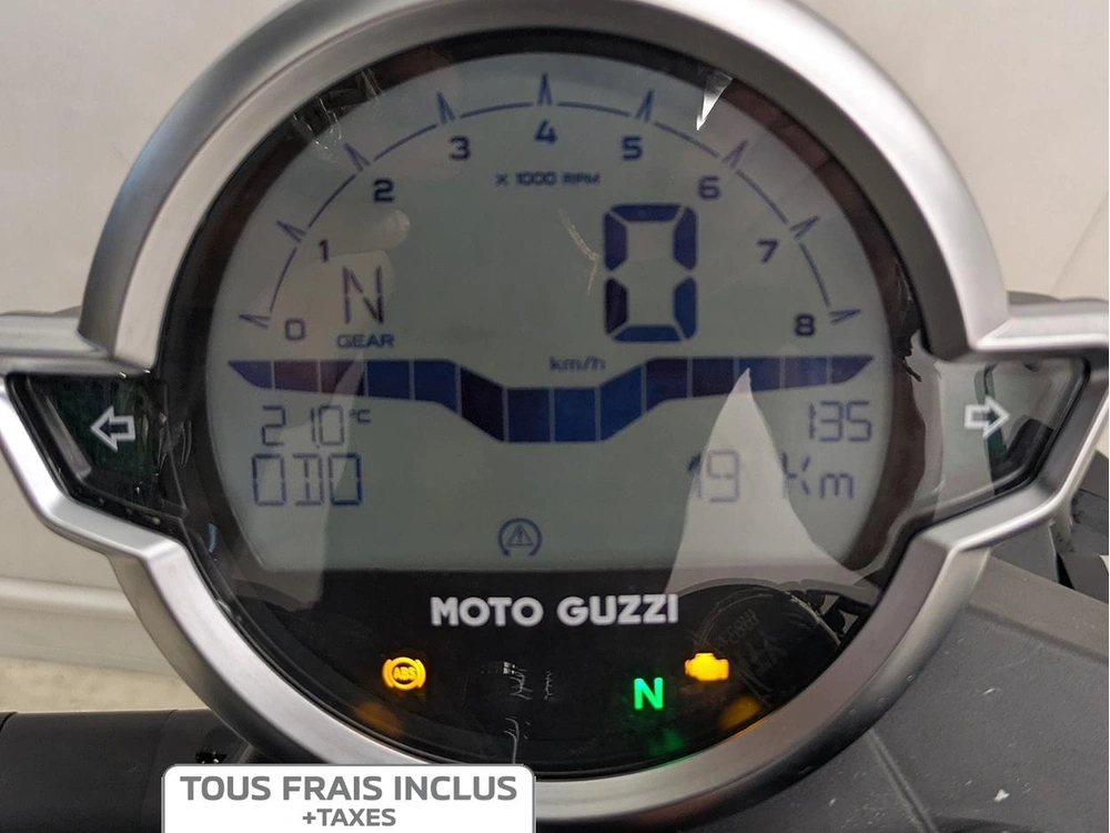 2021 Moto Guzzi V7 Stone Centenario alt