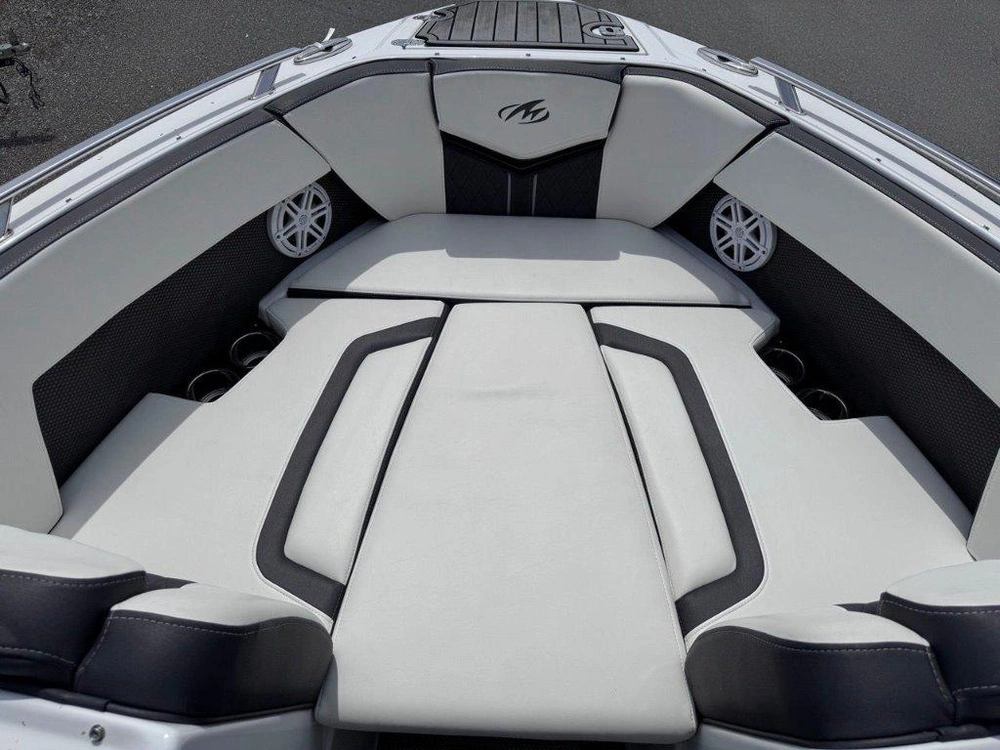 Monterey Boats 218 Ss 2020 alt