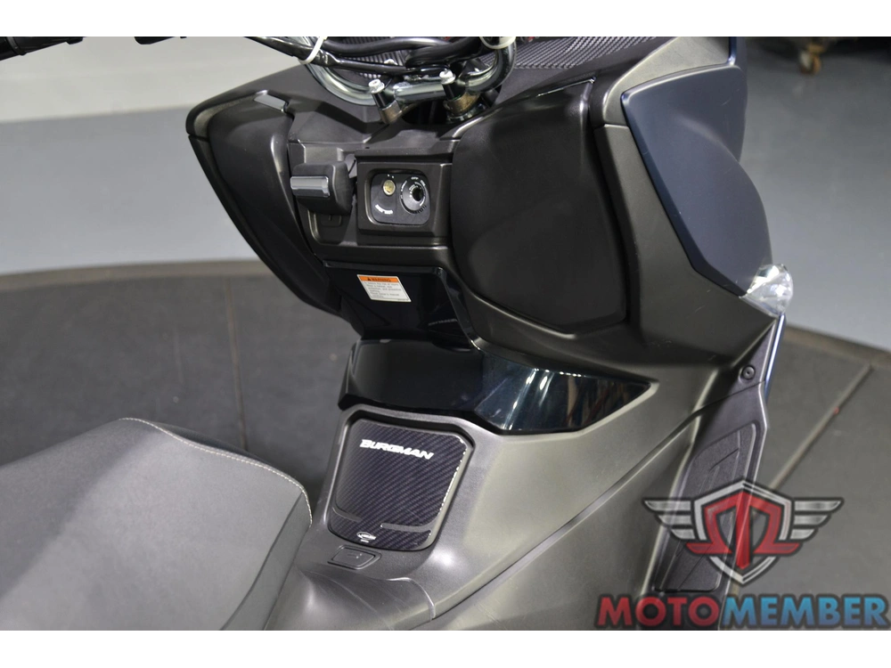 2019 Suzuki Burgman 400 alt