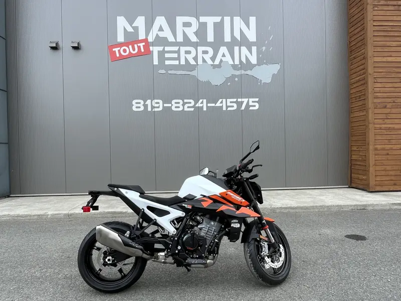 2027 KTM 990 DUKE