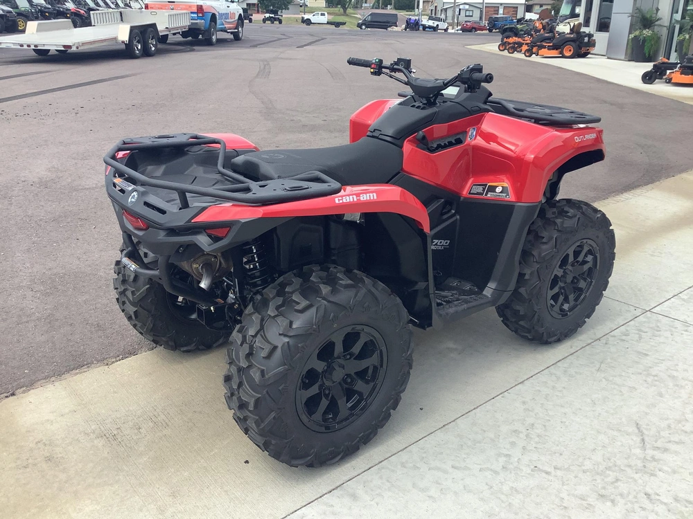 2026 Can-am Outlander Dps700 alt