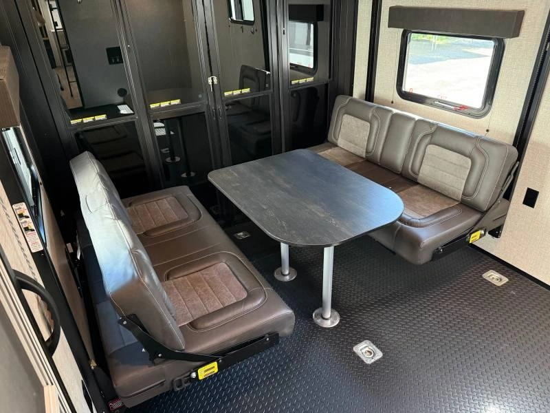 Jayco Seismic 395 2023 alt