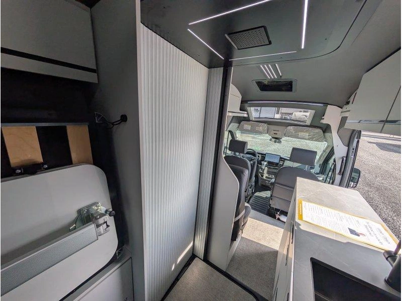 Grand Design Lineage Lvt1 2027 alt