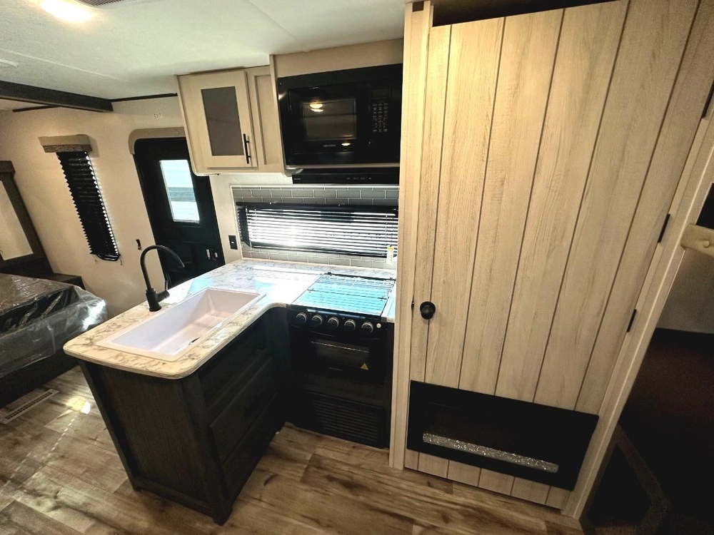 Dutchmen Aspen Trail 23bh 2026 alt