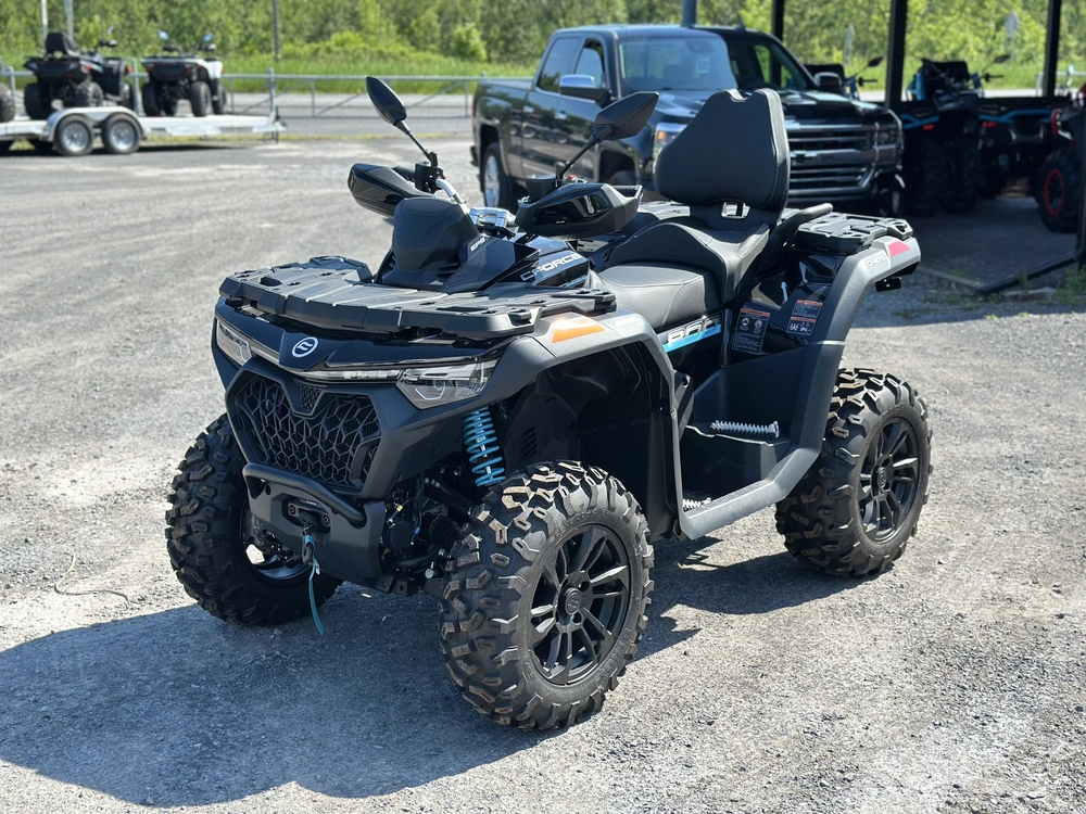 Cfmoto Cforce 800 Touring Noir 2026 alt