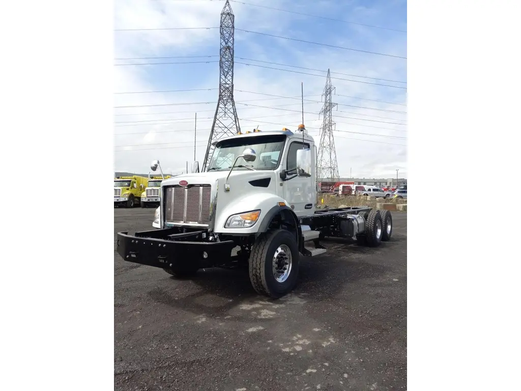 Peterbilt 548 2027