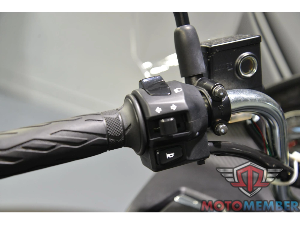 2019 Suzuki Burgman 400 alt