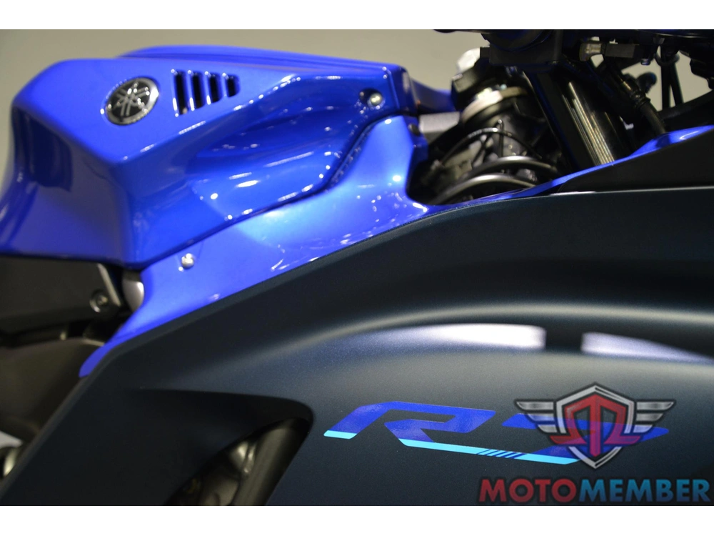 2022 Yamaha Yzf-r7 alt