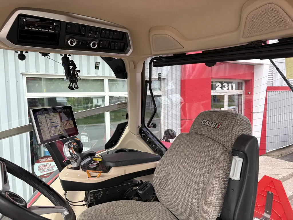 2024 Case IH Optum 270 CVX