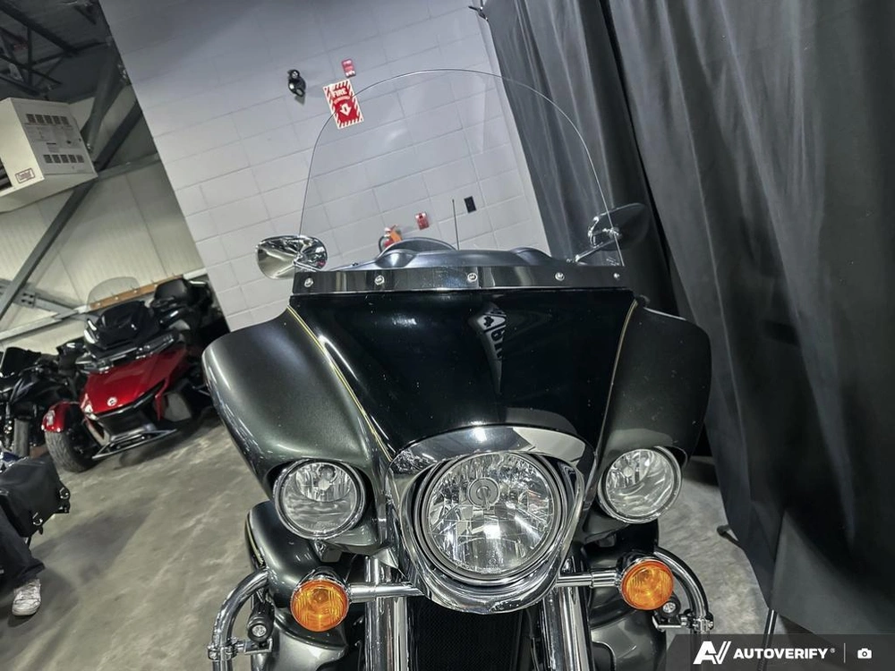 2011 Kawasaki Voyager 1700 alt