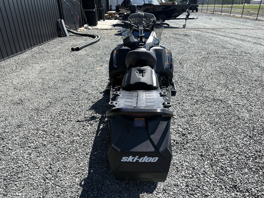 2026 Ski-doo Renegade X 900 Ace Turbo R Ripsaw 1.25" E.s. W/ 10.25" Touchscreen alt