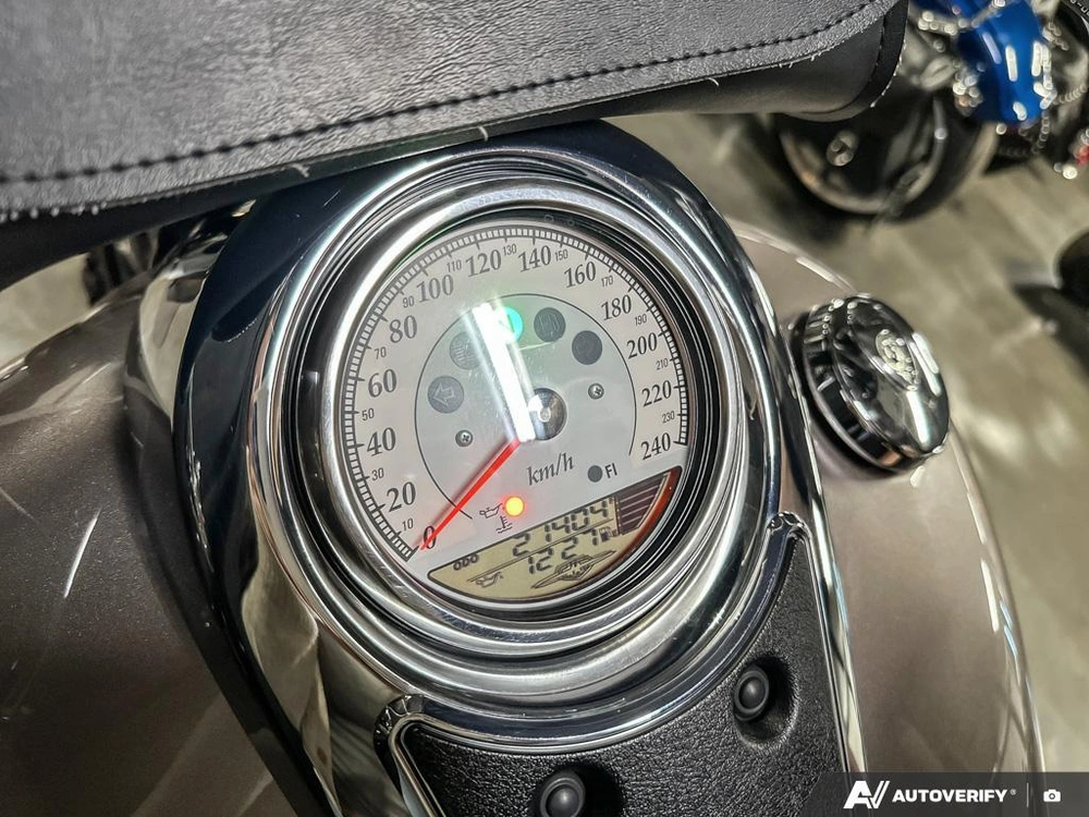 2009 Suzuki C109rt alt