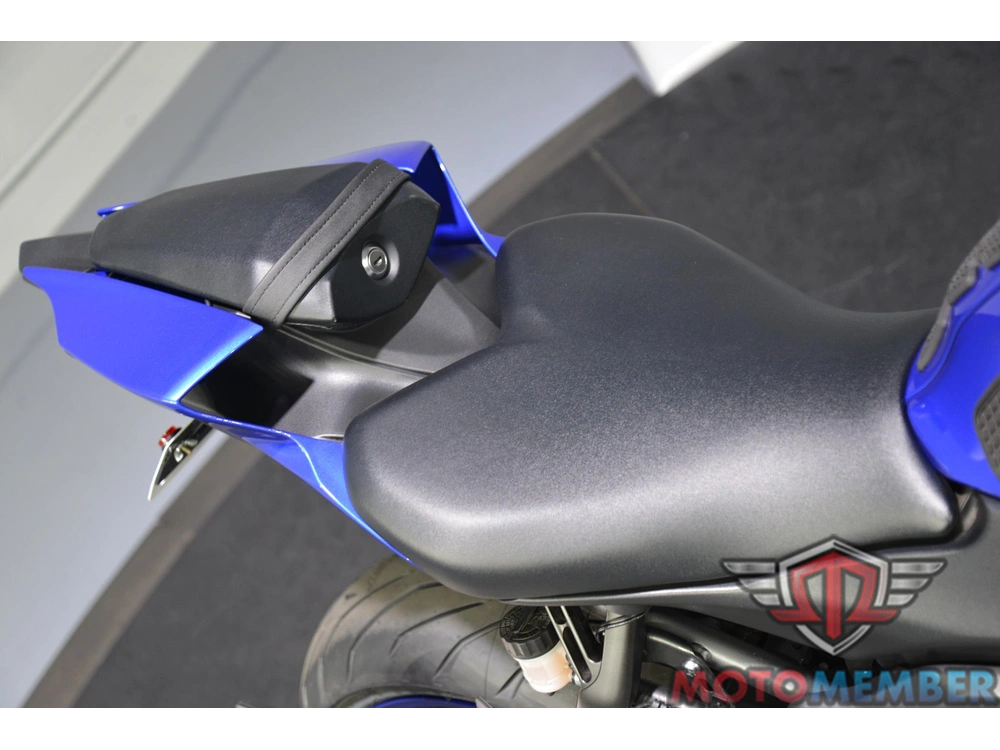 2025 Yamaha Yzf-r7 alt