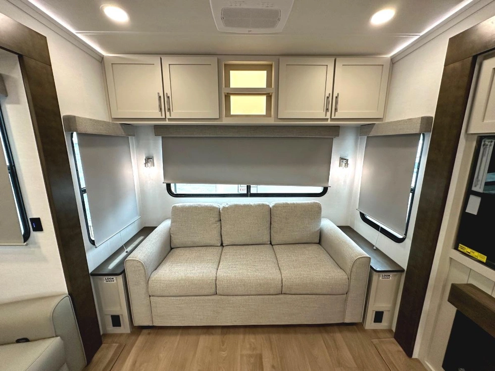 Alliance Rv Avenue 32rls 2027 alt