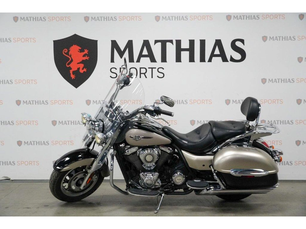 Kawasaki Vulcan 1700 Nomad 2010 — photo 5