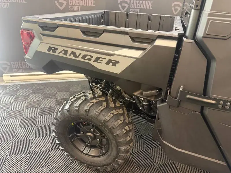 2027 Polaris RANGER XP 1000 AVEC CAB