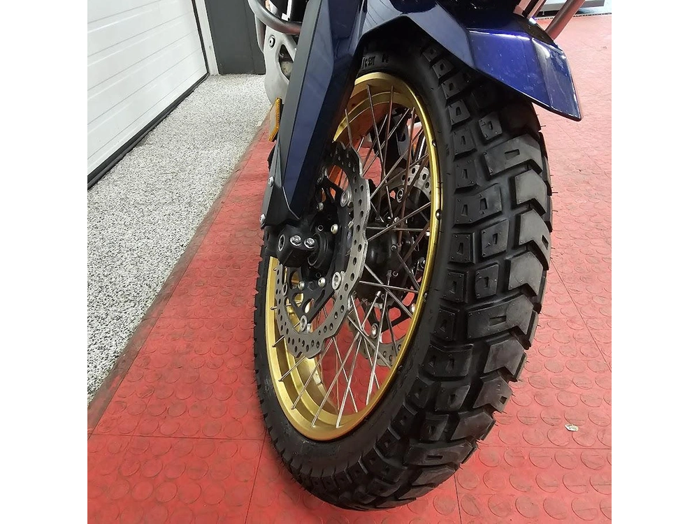 2024 Honda Africa Twin Adventure Sports alt