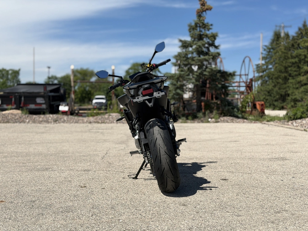 2026 Cfmoto 675nk alt