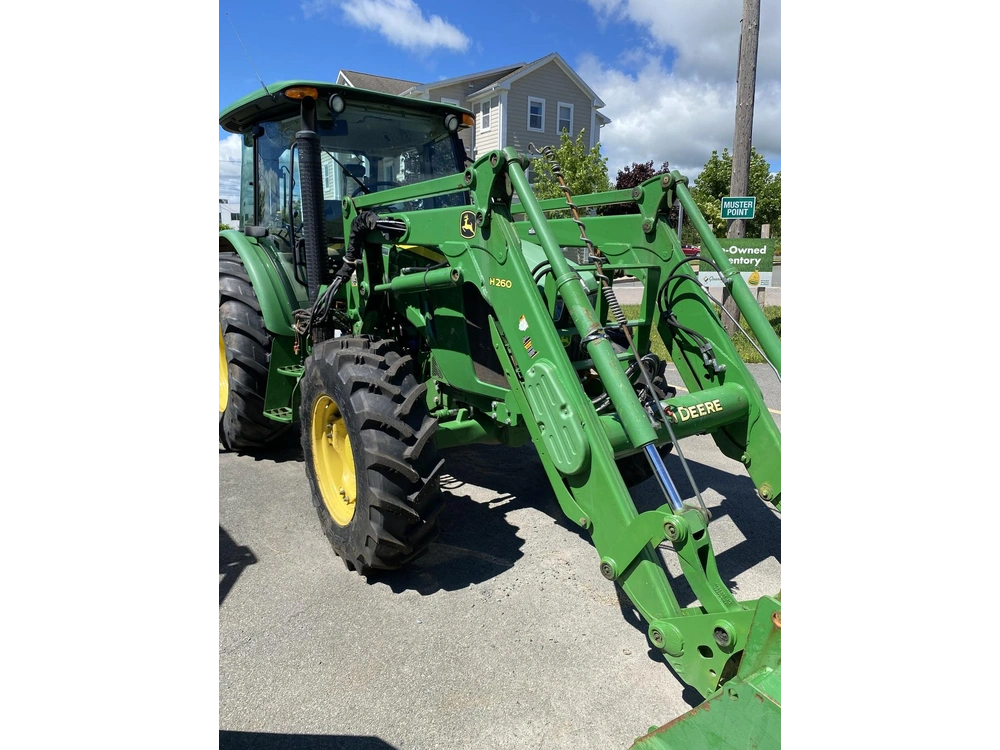2016 John Deere 5115m alt
