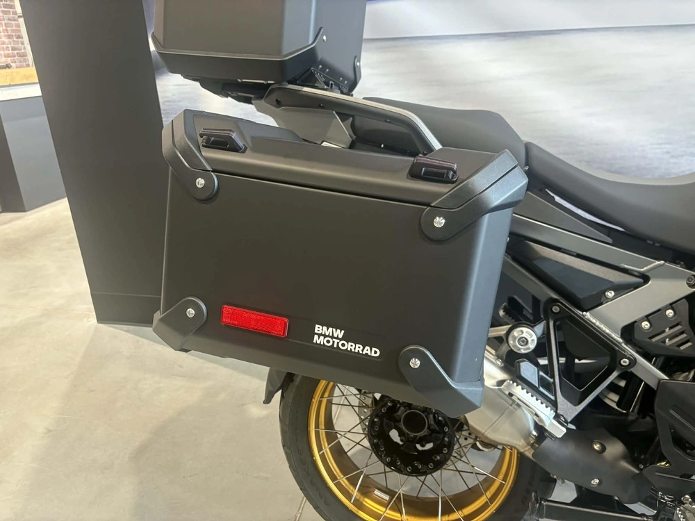 Bmw 1300gsa 2025 alt