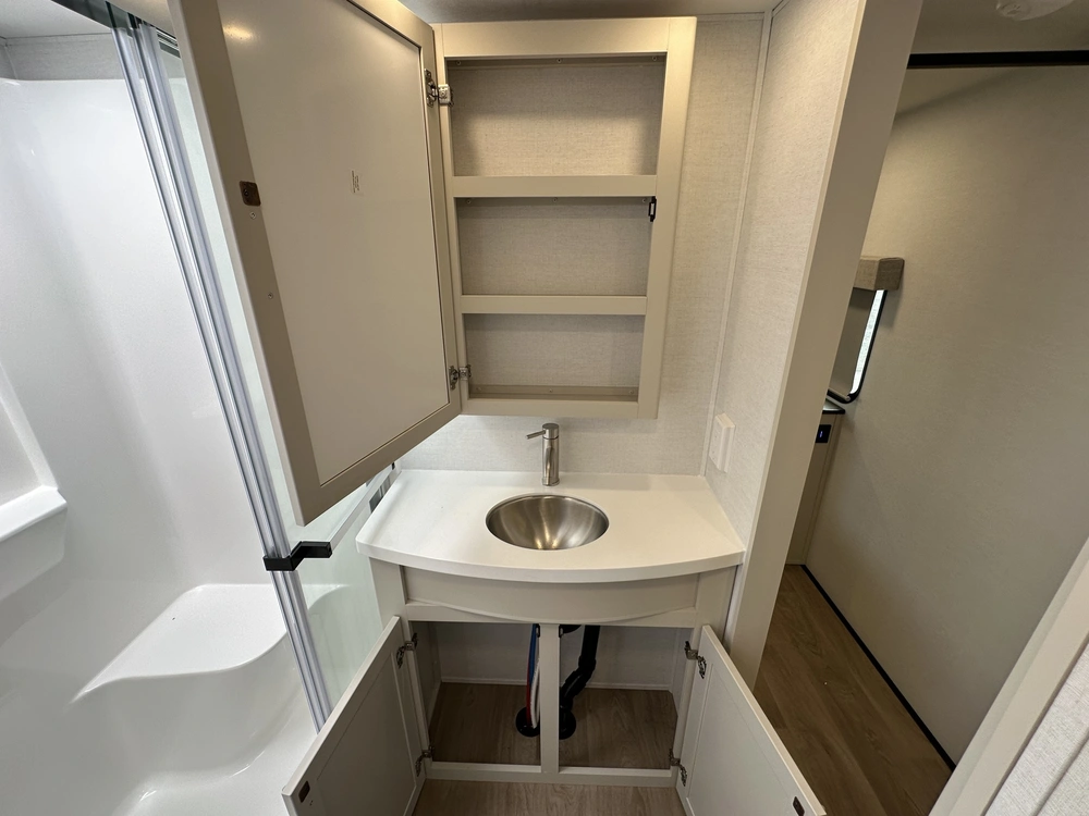 Alliance Rv Avenue 32rls 2027 alt