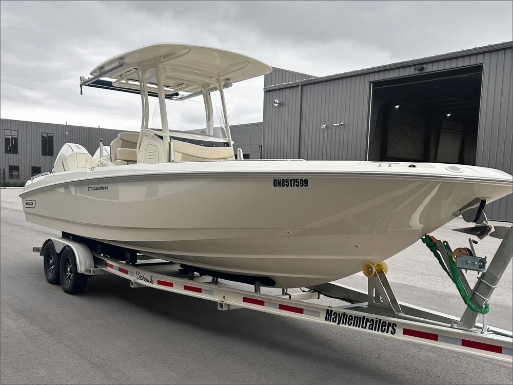 2022 Boston Whaler 270 Dauntless alt