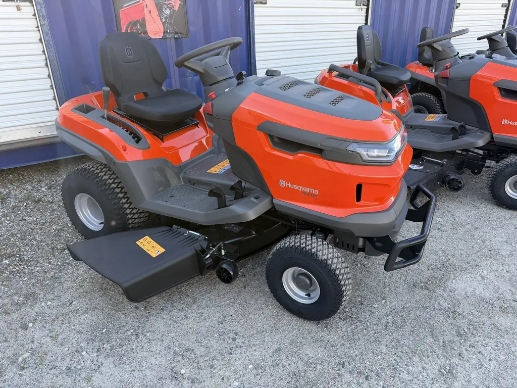 Husqvarna LAWN TRACTOR,42 INCH,24.5HP,TWIN 2026