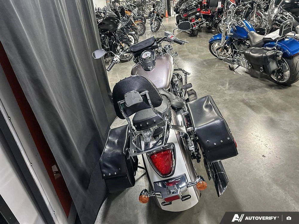 2009 Suzuki C109rt alt
