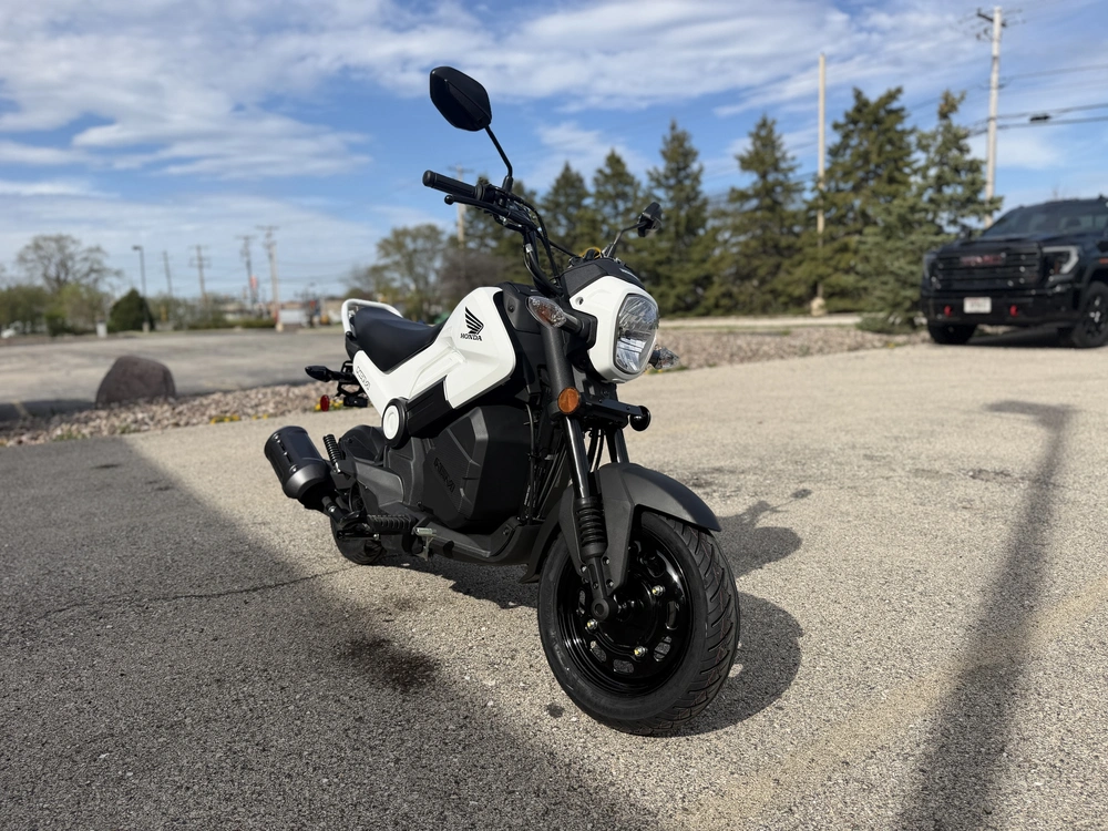 2026 Honda Navi alt