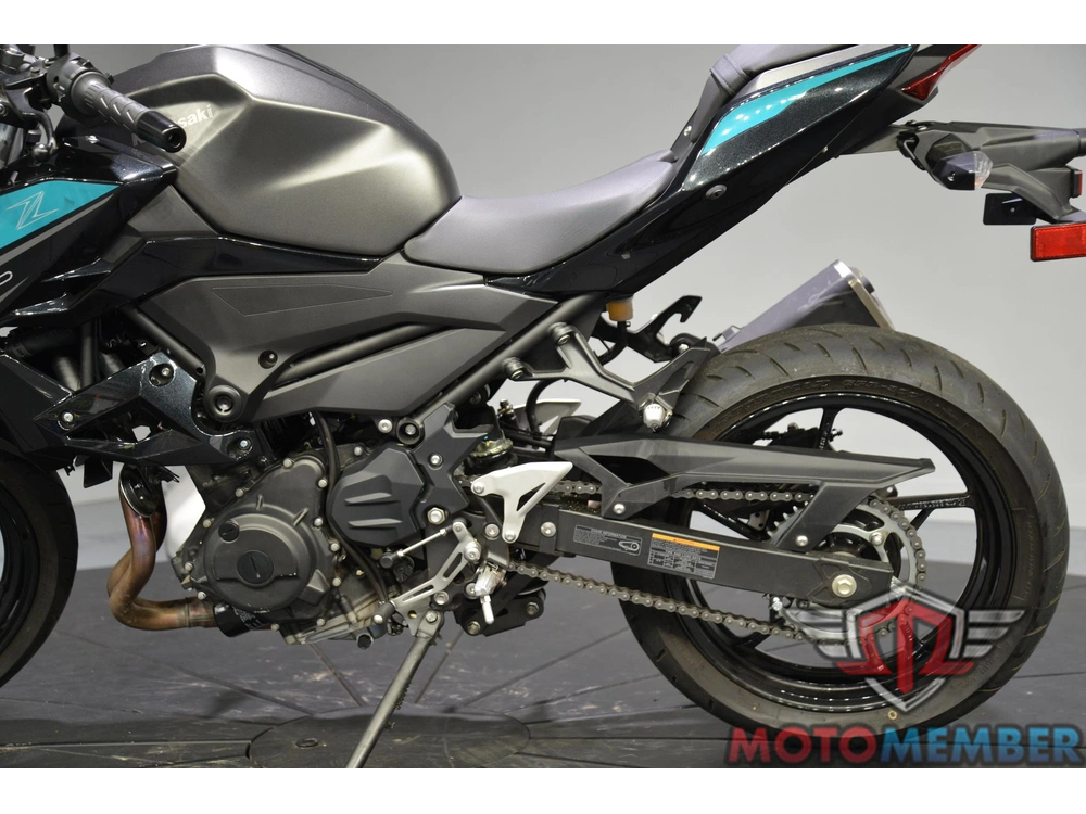 2023 Kawasaki Z400 Abs alt
