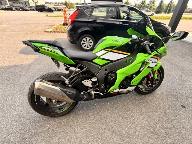 Kawasaki Ninja Zx-10r Ninja Zx-10r Zx10r Zx 10r Bas Km Krt 2025 alt