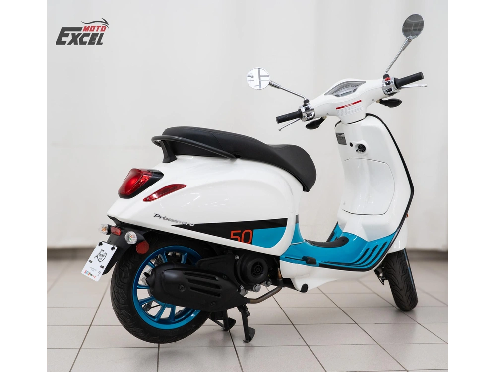 2023 Vespa Primavera Se alt
