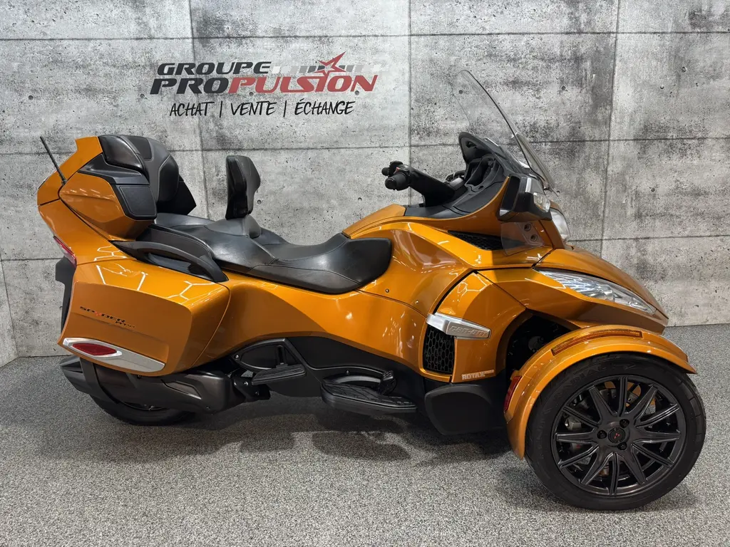 Can-Am Spyder RT-S, SE6 | 1330cc, 42400km 2014