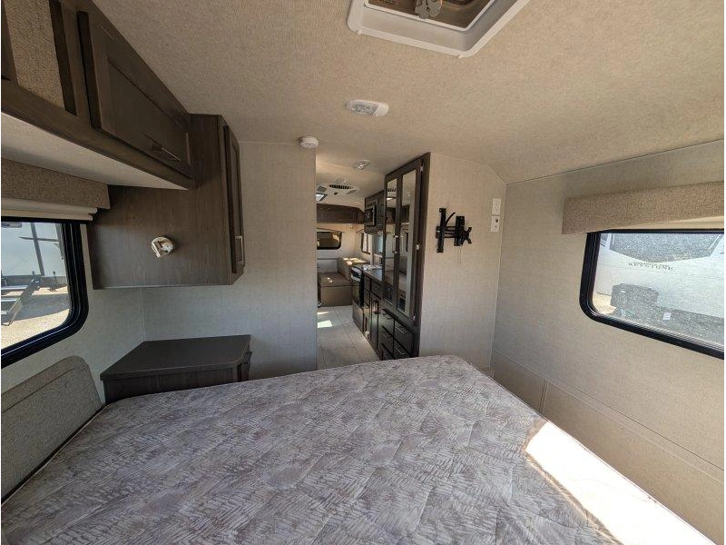 Bigfoot Rv Bigfoot 25b25rqs 2027 alt