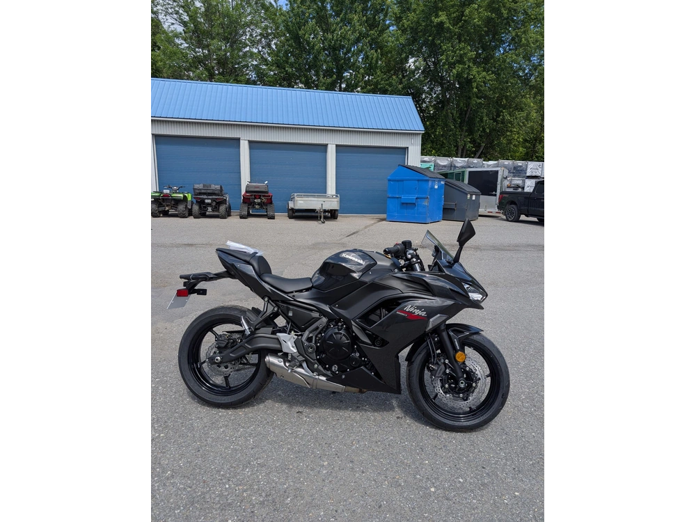 2026 Kawasaki Ninja 650 Noir 🎯 Versatile Sport Motorcycle R7 Cbr650r Gsx-8r Comfort Daily Performance 🟢 alt