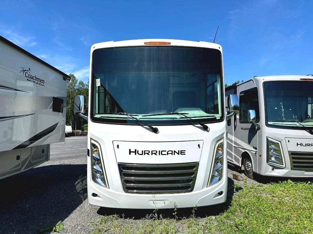 Thor Hurricane 34r 2025 alt