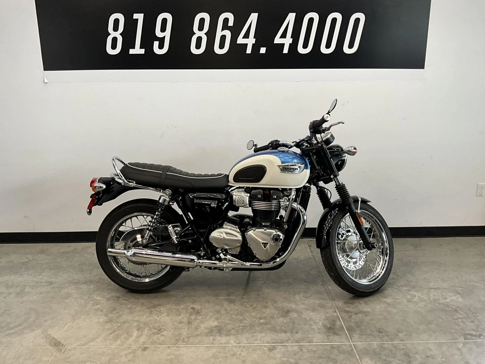2017 Triumph Bonneville T100 alt