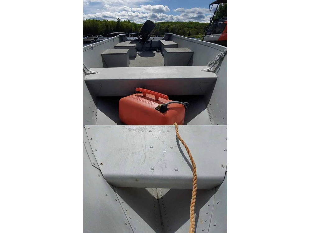 2013 Alumacraft V14 W/mercury 20 Hp alt