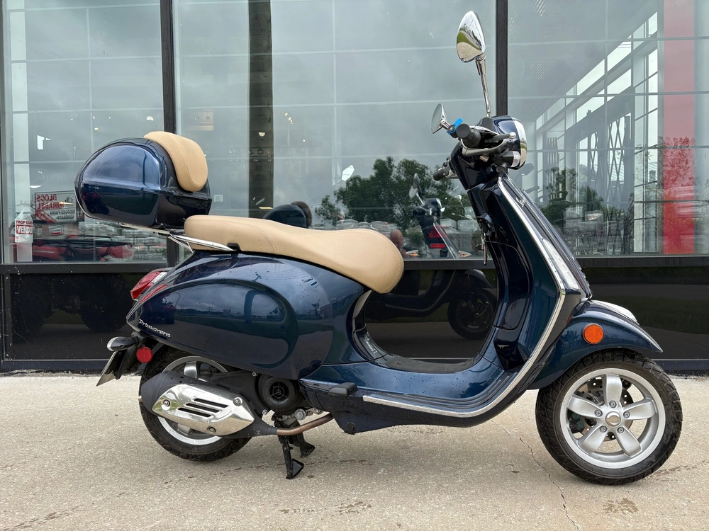 2017 Vespa Primavera 50 1500 Km alt