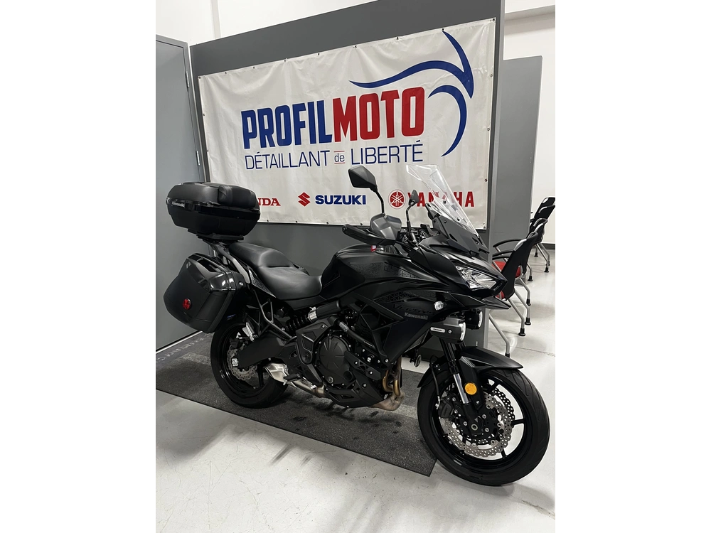 Kawasaki Versy 650 Versy 2023 alt