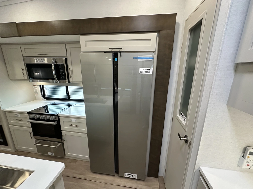 Alliance Rv Avenue 32rls 2027 alt