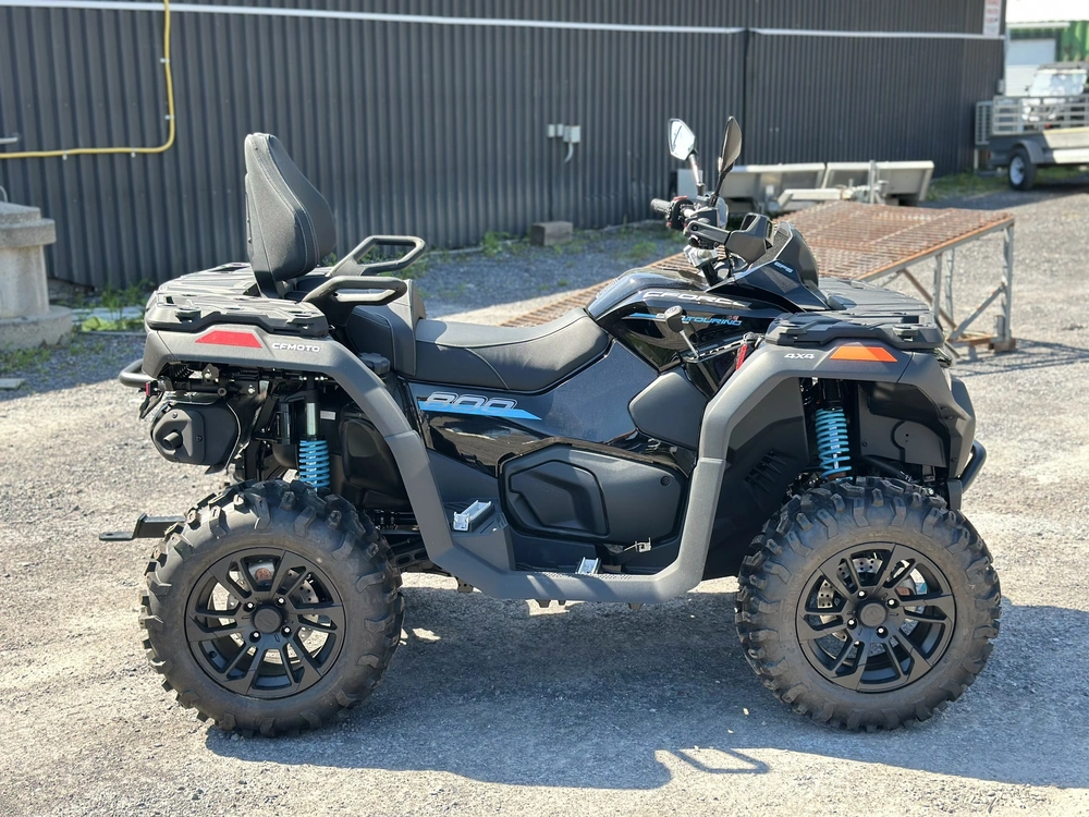 Cfmoto Cforce 800 Touring Noir 2026 alt