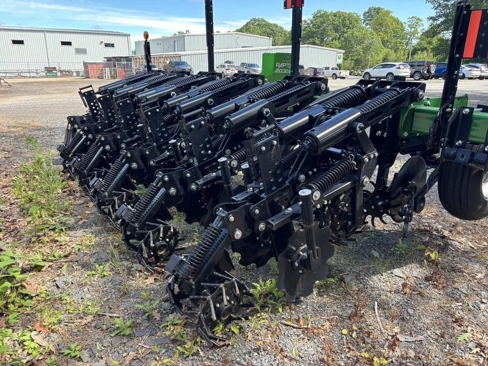 Unverferth Raptor 2030 Mt 2023 alt