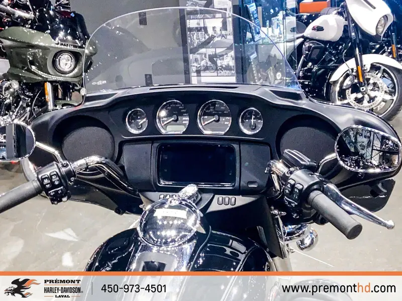 Harley-Davidson Tri Glide Ultra FLHTCUTG 2024