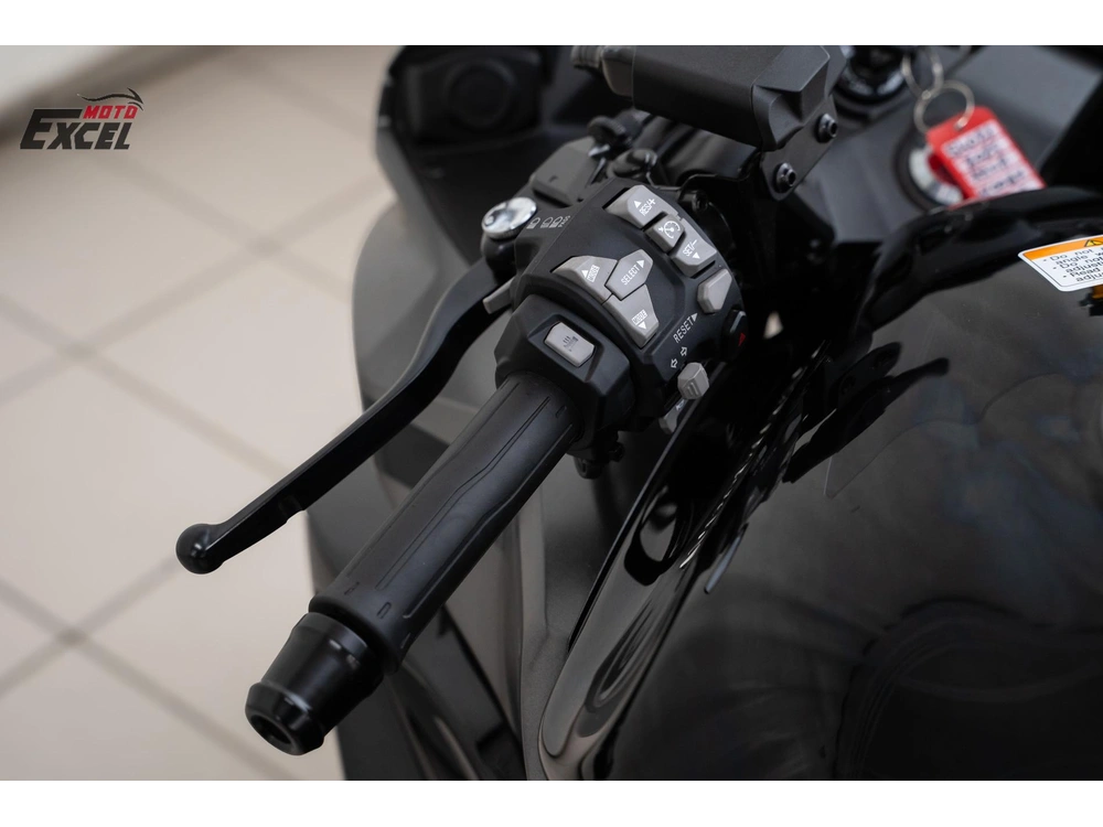 2025 Kawasaki Ninja 1100 Sx Se Valises Incluses Demo alt