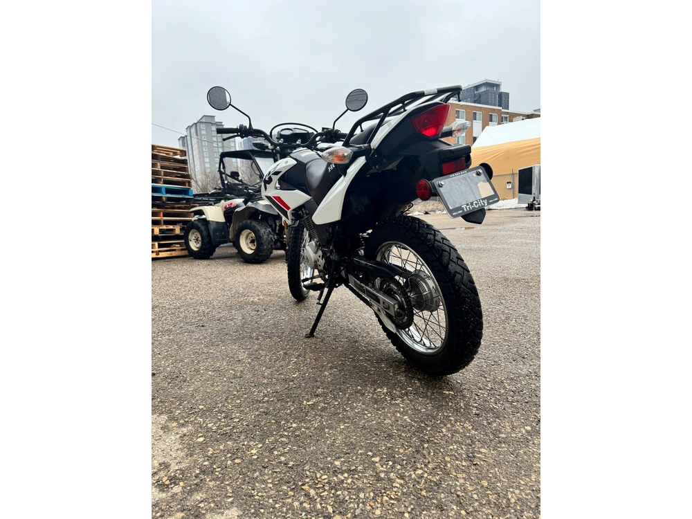 2023 Honda Xr150l alt