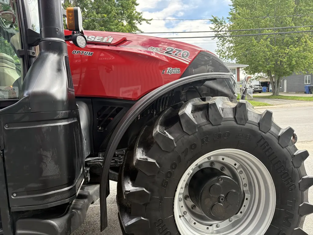 2024 Case IH Optum 270 CVX