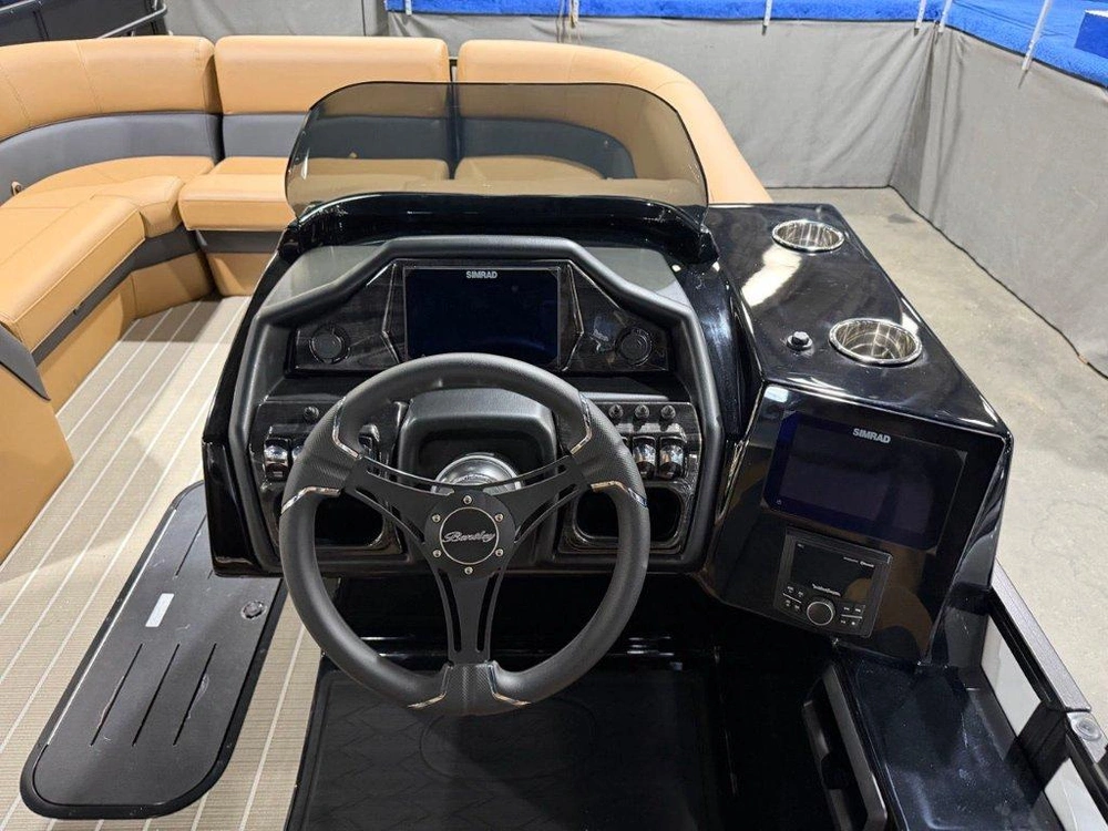 2026 Bentley Elite 223 Swingback alt