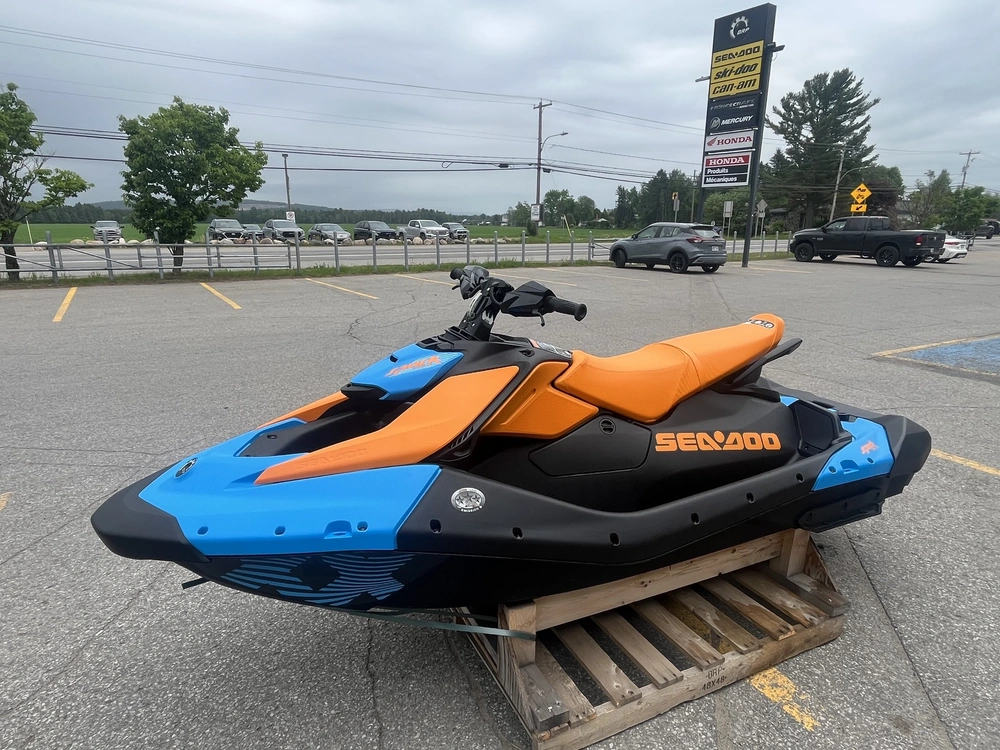 Sea-doo Spark Trixx 3 Places 2026 alt