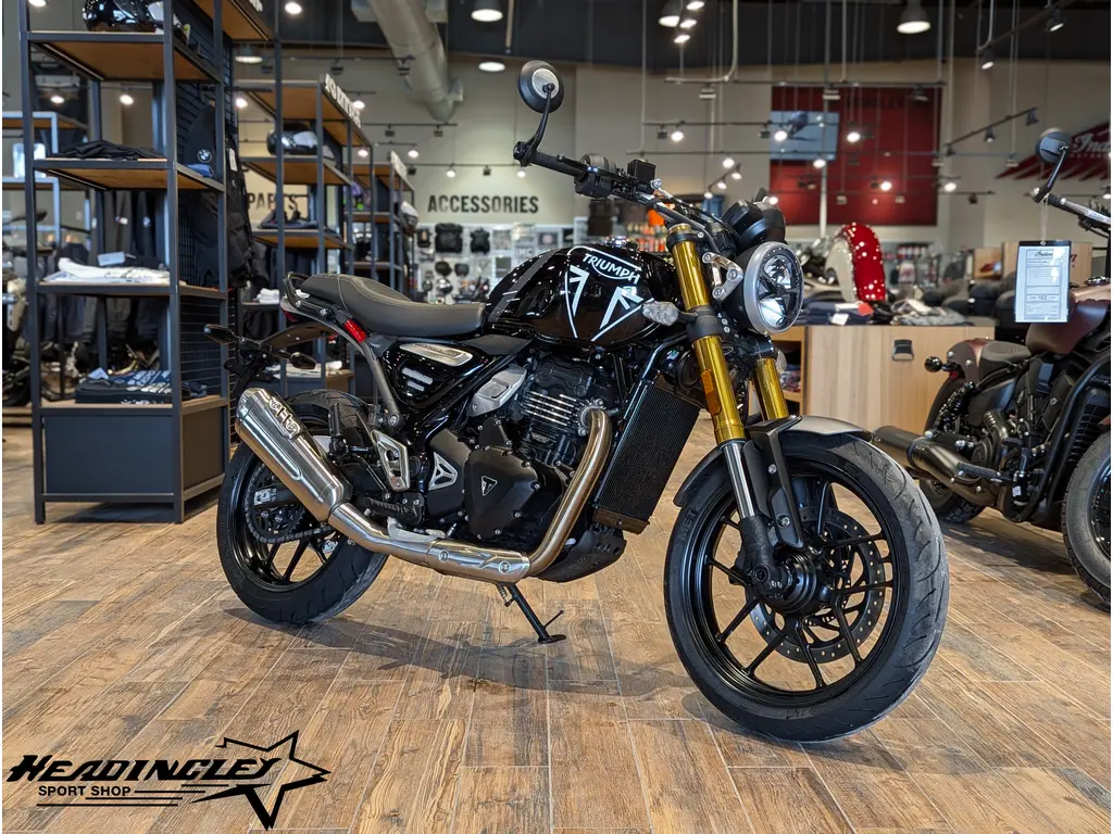 2025 Triumph Speed 400 // Phantom Black/Storm Grey